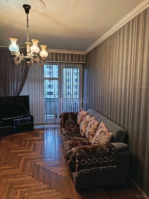 Satılır 3 otaqlı mənzil 100 m²