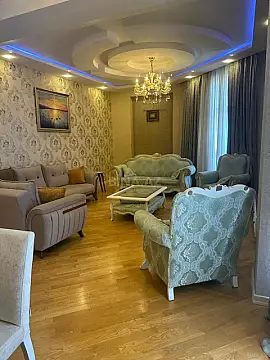 Kirayə verilir 3 otaqlı mənzil 132 m² — Bakı 3 otaq 132.00 m²