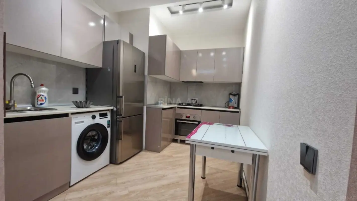 Kirayə verilir 3 otaqlı mənzil 110 m²