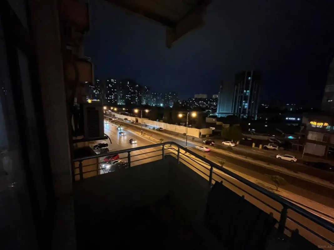 Kirayə verilir 3 otaqlı mənzil 130 m²