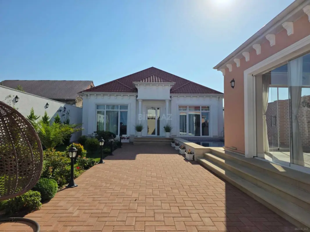 Satılır 5 otaqlı həyət evi 200 m²