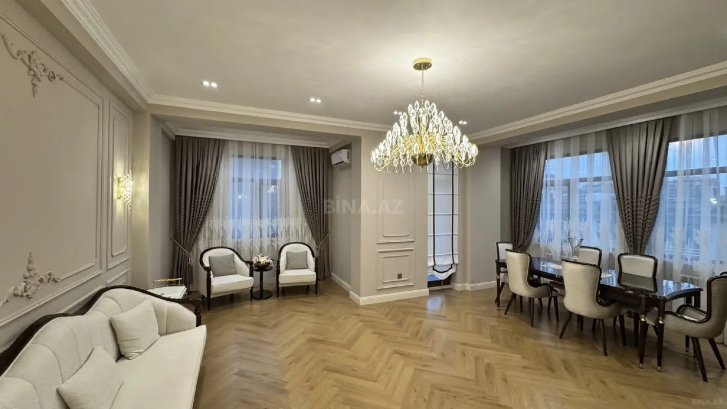 Satılır 3 otaqlı mənzil 150 m²