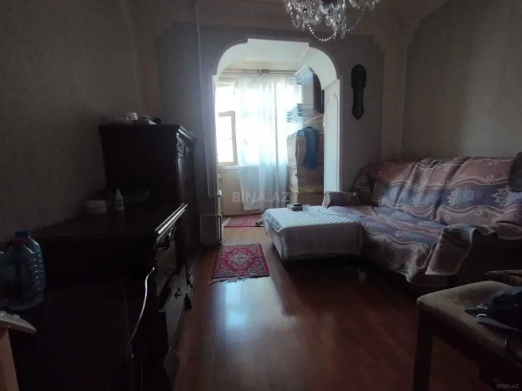 Satılır 4 otaqlı mənzil 100 m²