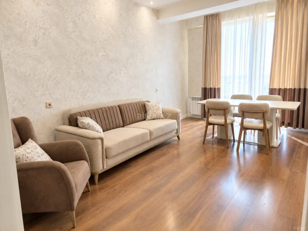 Kirayə verilir 2 otaqlı mənzil 85 m²