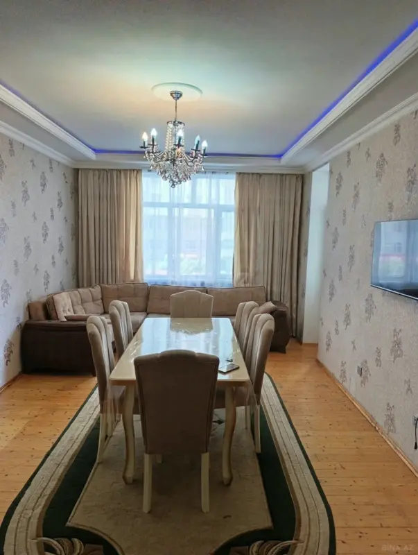 Kirayə verilir 2 otaqlı mənzil 85 m²
