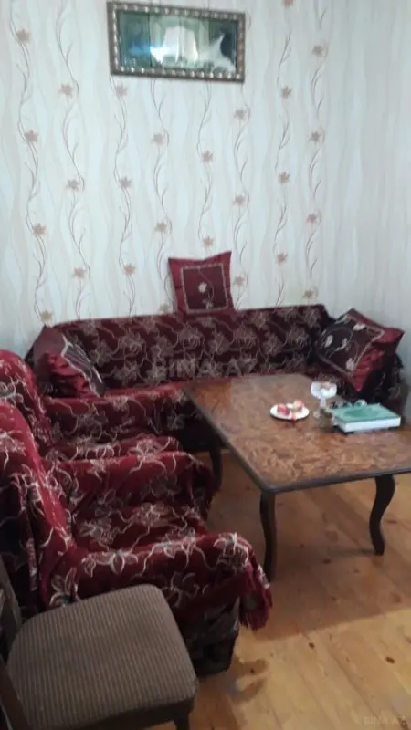 Kirayə verilir 2 otaqlı həyət evi 80 m²