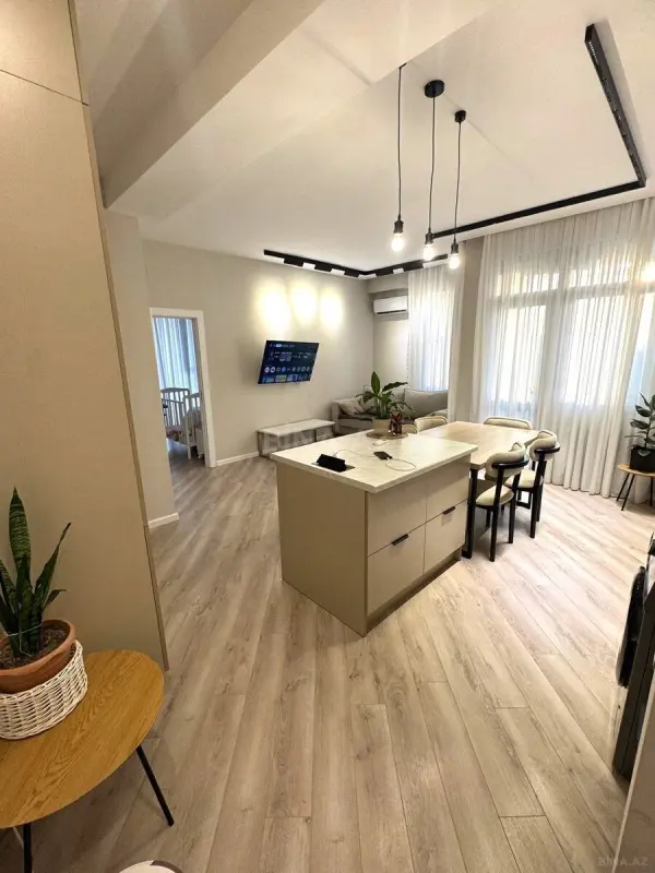 Satılır 3 otaqlı mənzil 78 m²
