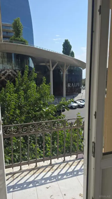 Kirayə verilir 3 otaqlı mənzil 120 m²