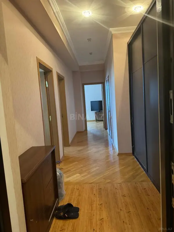 Satılır 2 otaqlı mənzil 96 m²