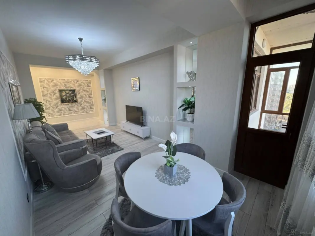 Satılır 3 otaqlı mənzil 95 m²