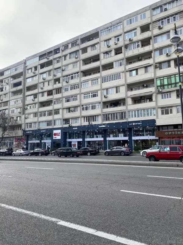Satılır 3 otaqlı mənzil 82 m²