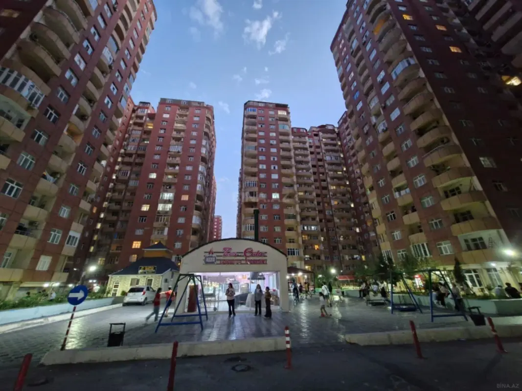 Satılır 3 otaqlı mənzil 96.5 m²