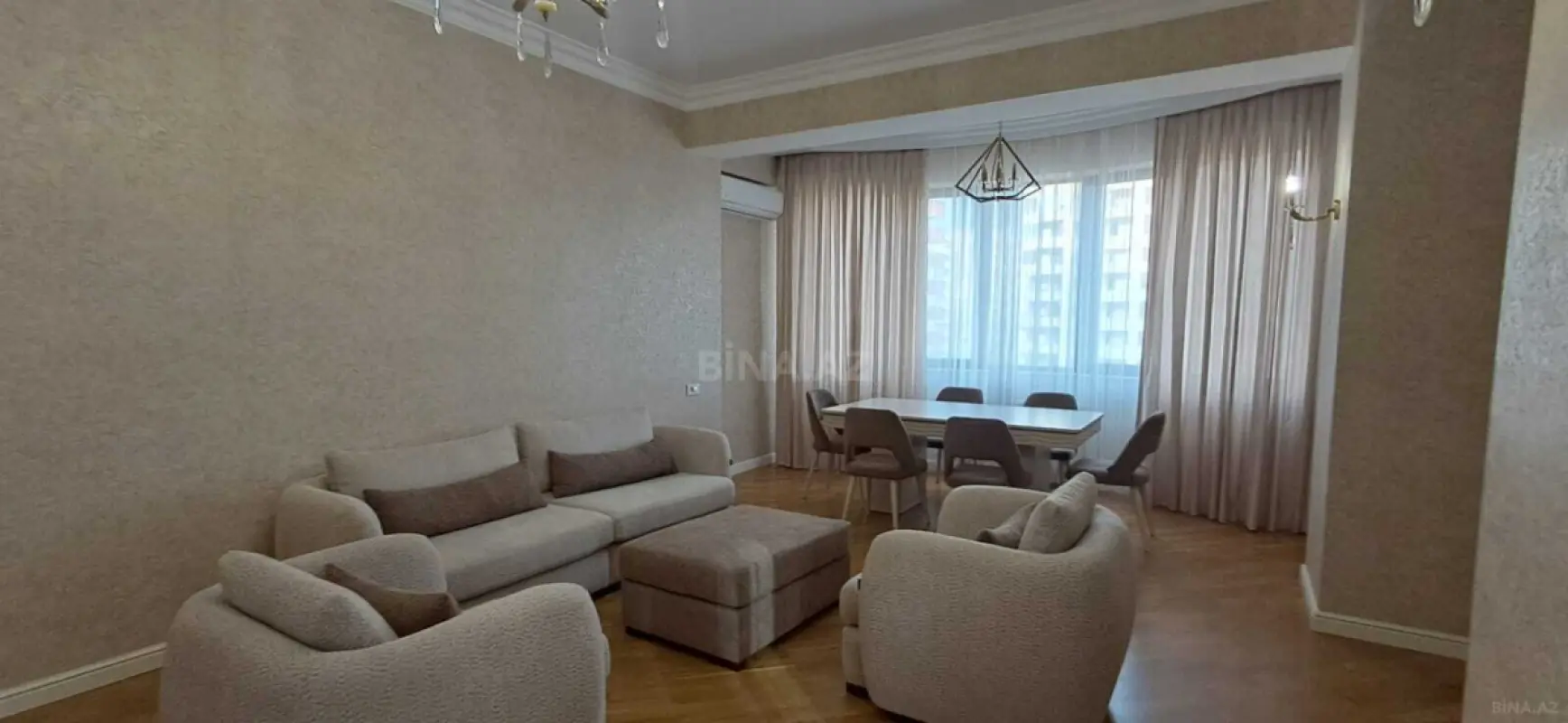 Kirayə verilir 3 otaqlı mənzil 140 m²