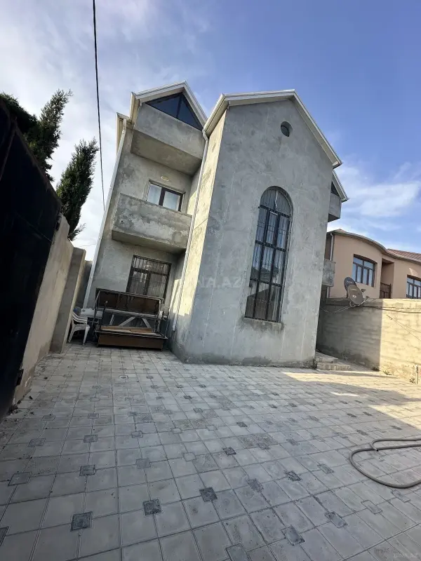 Satılır 5 otaqlı həyət evi 125 m²