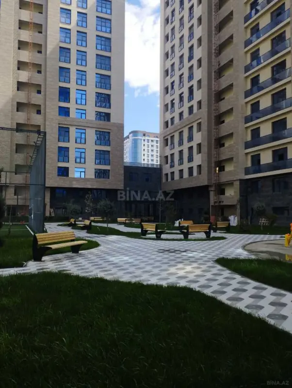 Satılır 3 otaqlı mənzil 97 m²