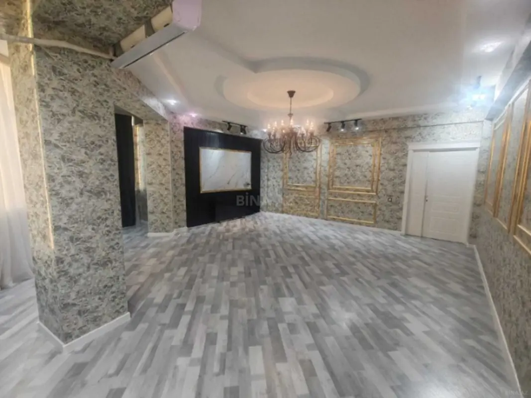 Satılır 4 otaqlı mənzil 165 m²