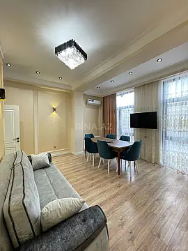 Kirayə verilir 2 otaqlı mənzil 75 m² — Bakı 2 otaq 75.00 m²