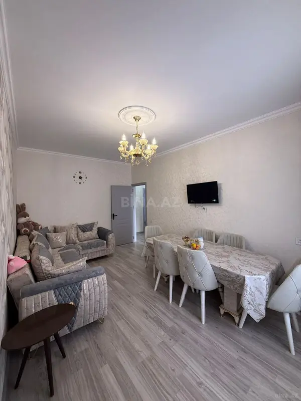 Satılır 4 otaqlı mənzil 110 m²