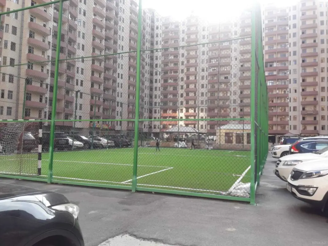 Kirayə verilir 2 otaqlı mənzil 67 m²