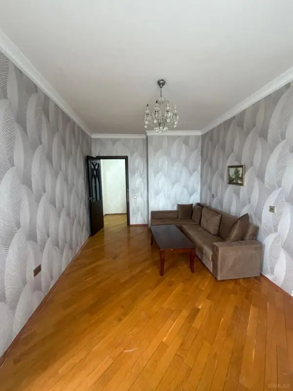 Kirayə verilir 2 otaqlı mənzil 80 m²