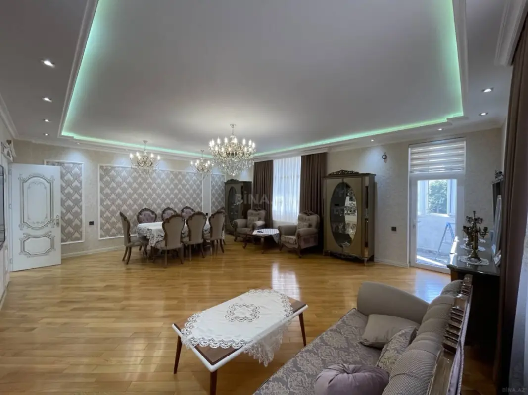 Satılır 3 otaqlı mənzil 150 m²