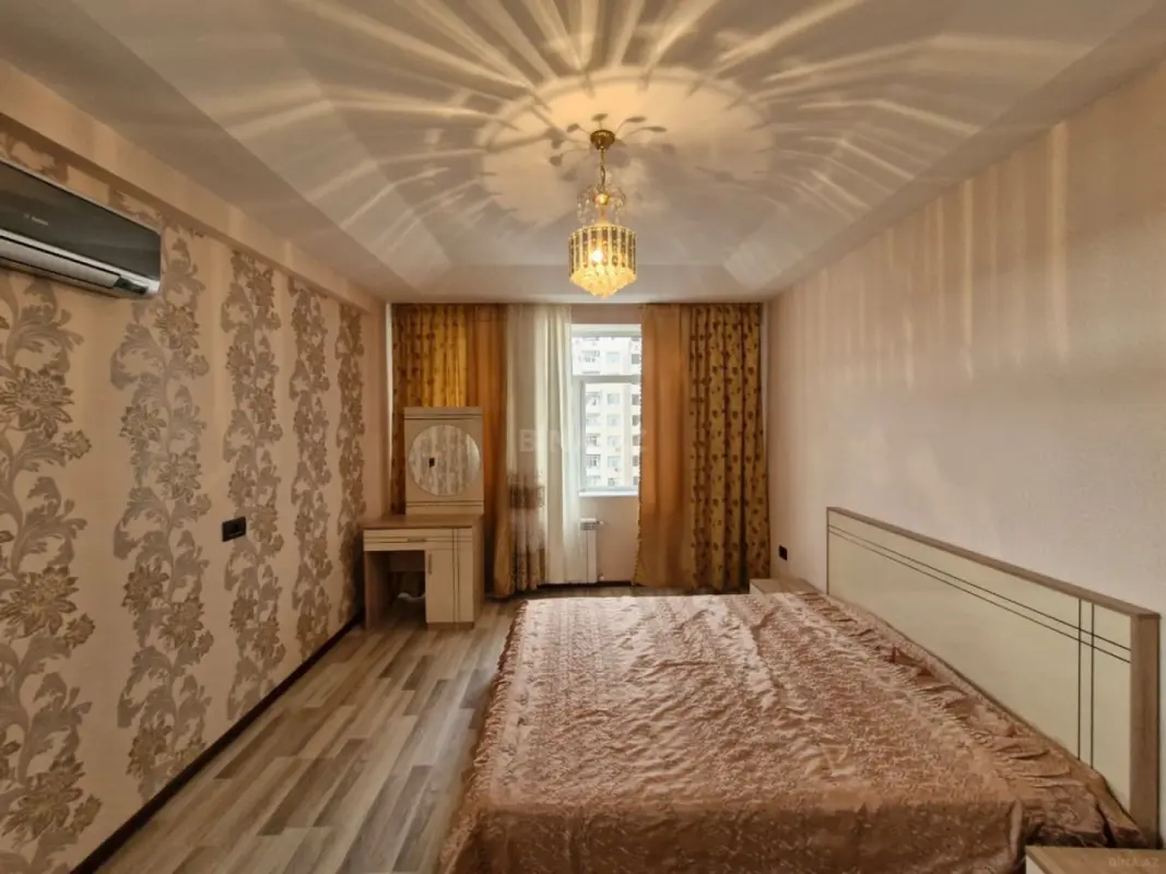 Satılır 2 otaqlı mənzil 85 m²