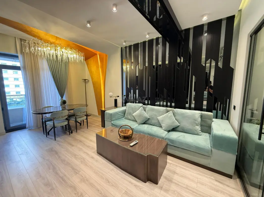 Kirayə verilir 2 otaqlı mənzil 67 m²