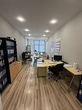 Kirayə verilir 3 otaqlı ofis 112 m² — Bakı 3 otaq 112.00 m²
