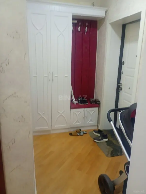 Kirayə verilir 4 otaqlı mənzil 130 m²
