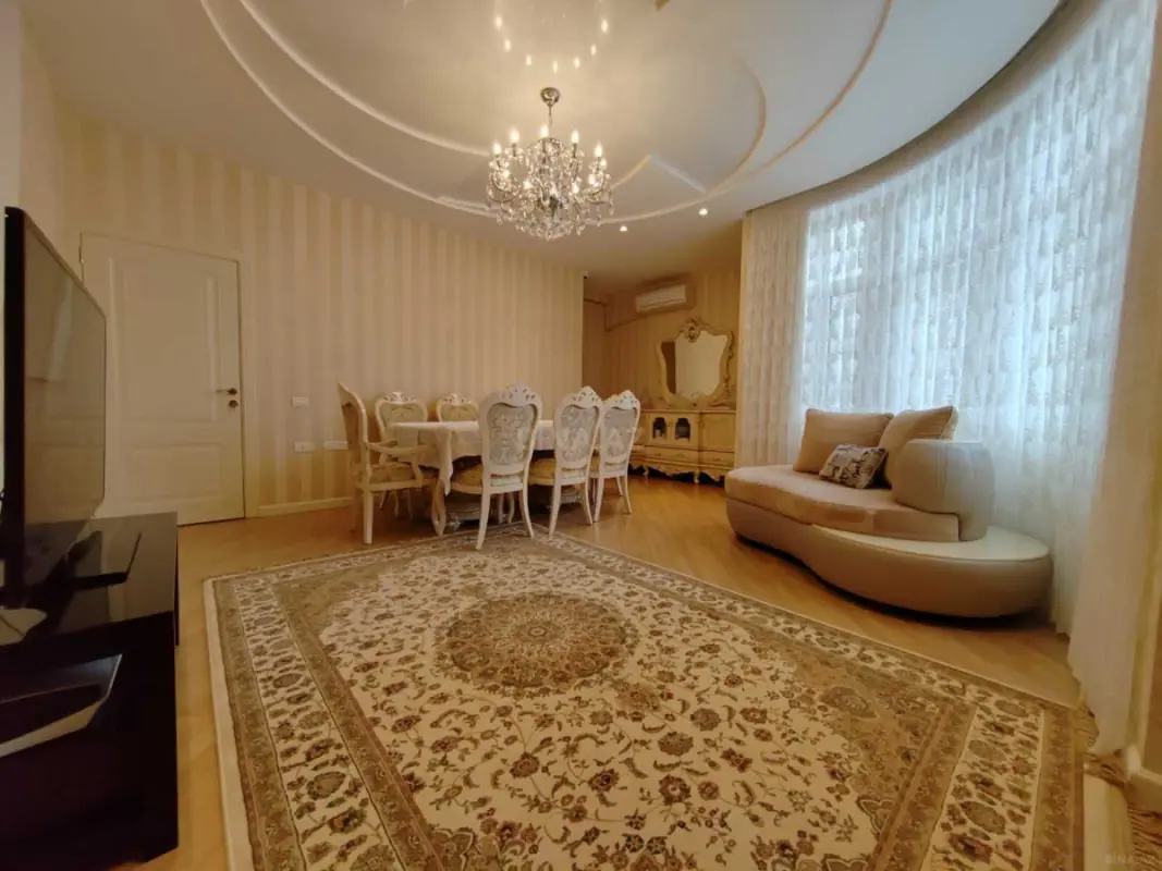 Kirayə verilir 3 otaqlı mənzil 100 m²