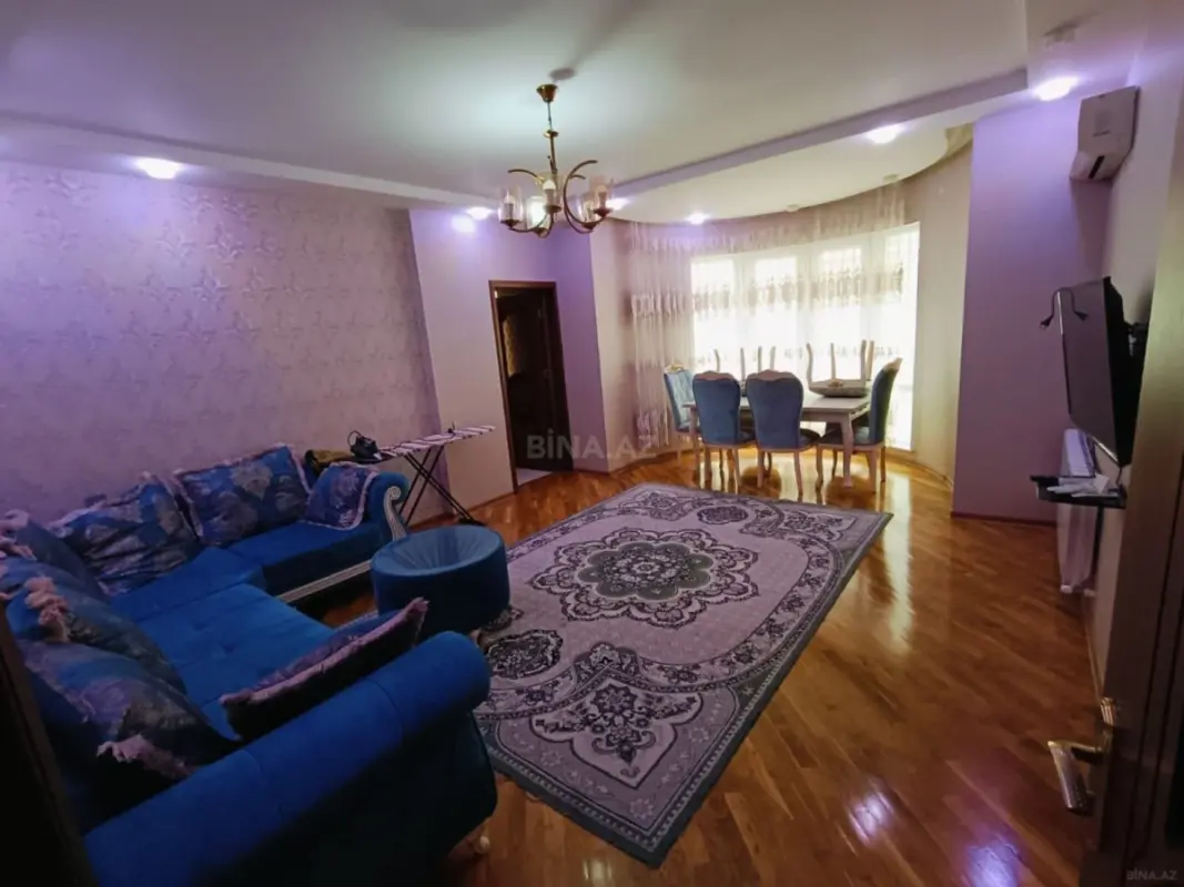 Kirayə verilir 3 otaqlı mənzil 101 m²