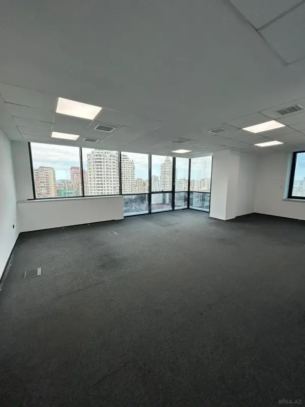 Kirayə verilir 13 otaqlı ofis 600 m²