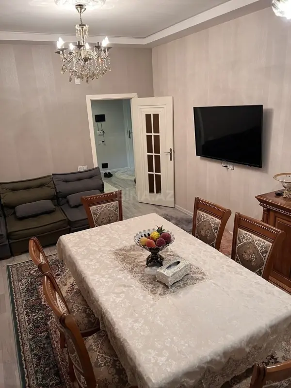 Kirayə verilir 2 otaqlı mənzil 90 m²