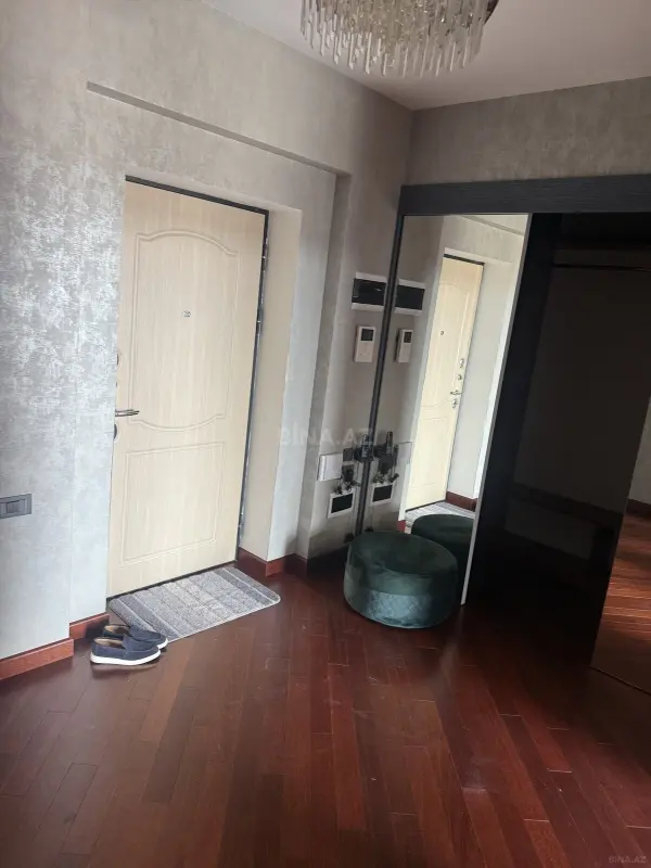 Kirayə verilir 3 otaqlı mənzil 90 m²