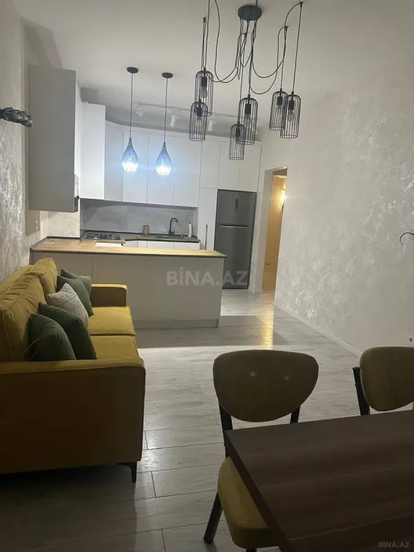 Kirayə verilir 2 otaqlı mənzil 60 m²