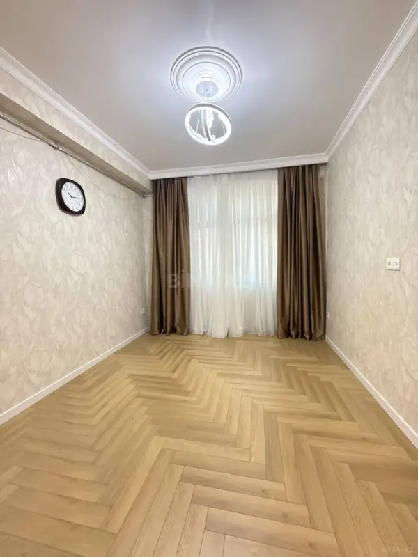 Satılır 2 otaqlı mənzil 52 m²