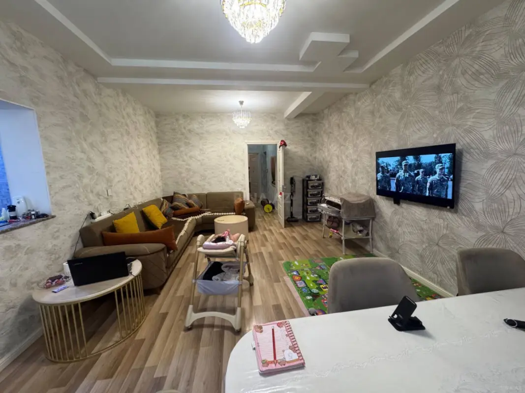 Satılır 2 otaqlı mənzil 72 m²
