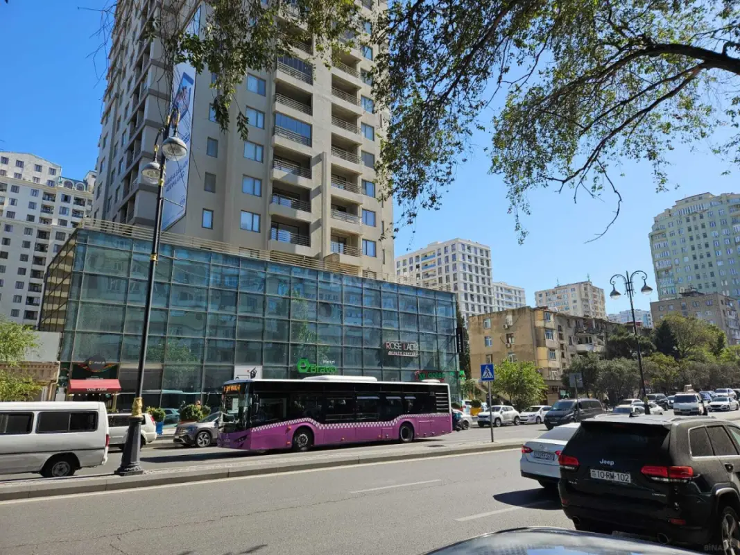 Satılır 2 otaqlı mənzil 62 m²