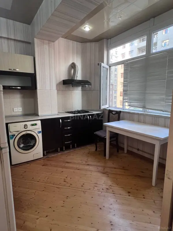 Satılır 2 otaqlı mənzil 61 m²