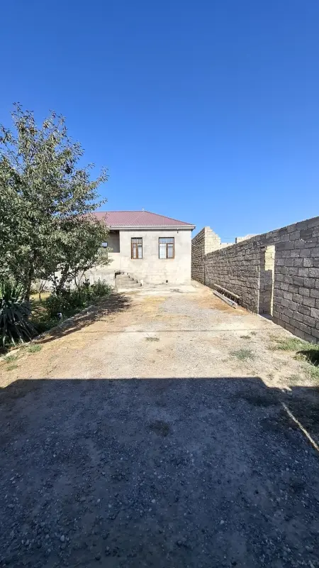 Satılır 4 otaqlı həyət evi 120 m²