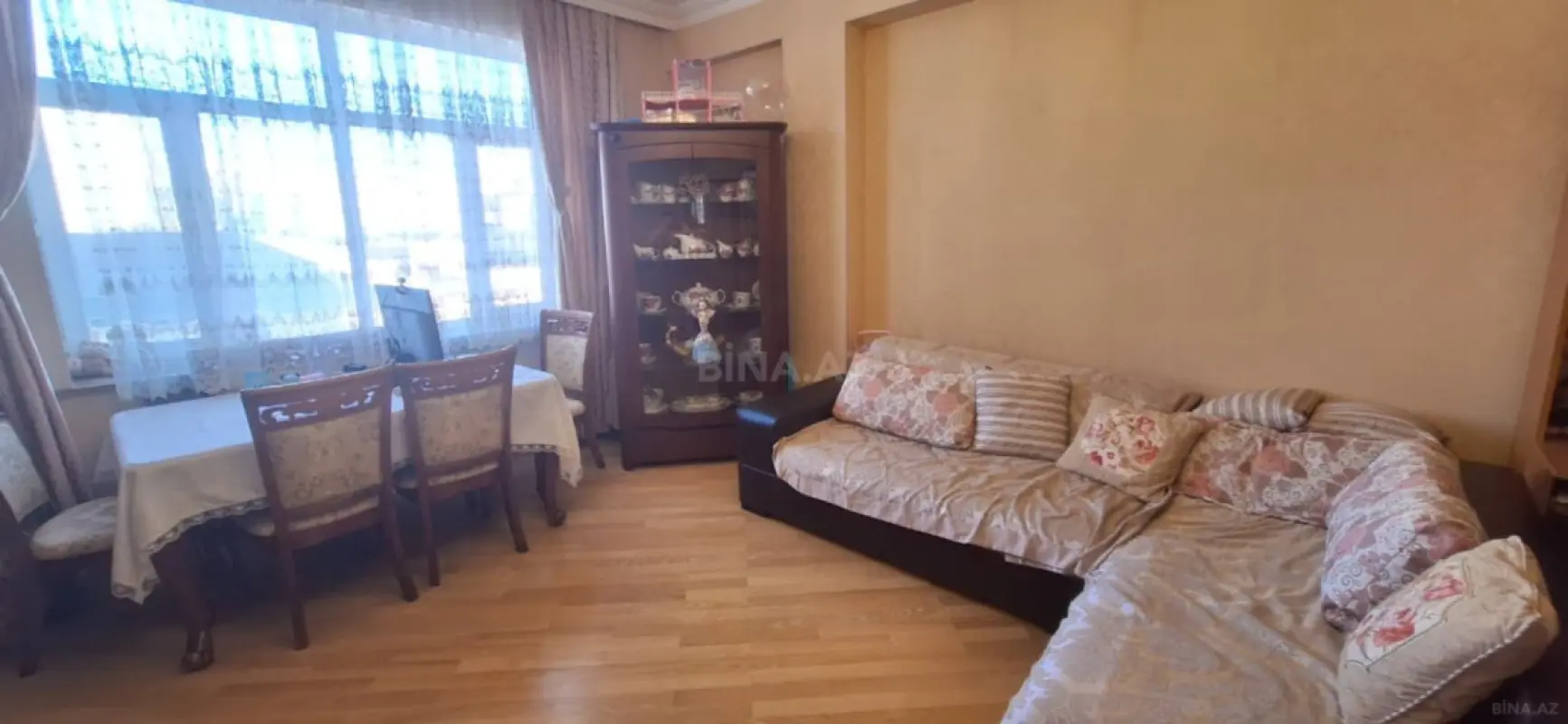 Satılır 2 otaqlı mənzil 89 m²
