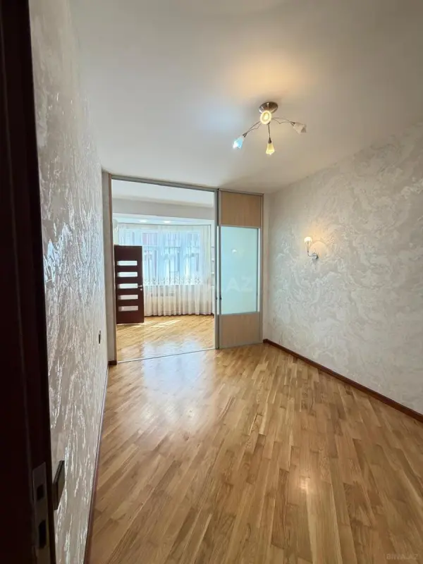 Satılır 3 otaqlı mənzil 65 m²