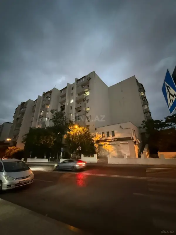 Satılır 3 otaqlı mənzil 115 m²