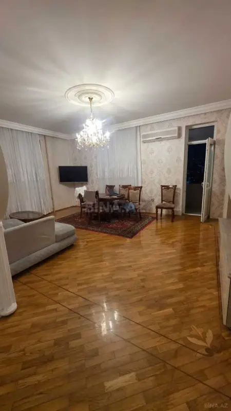 Kirayə verilir 2 otaqlı mənzil 76 m²