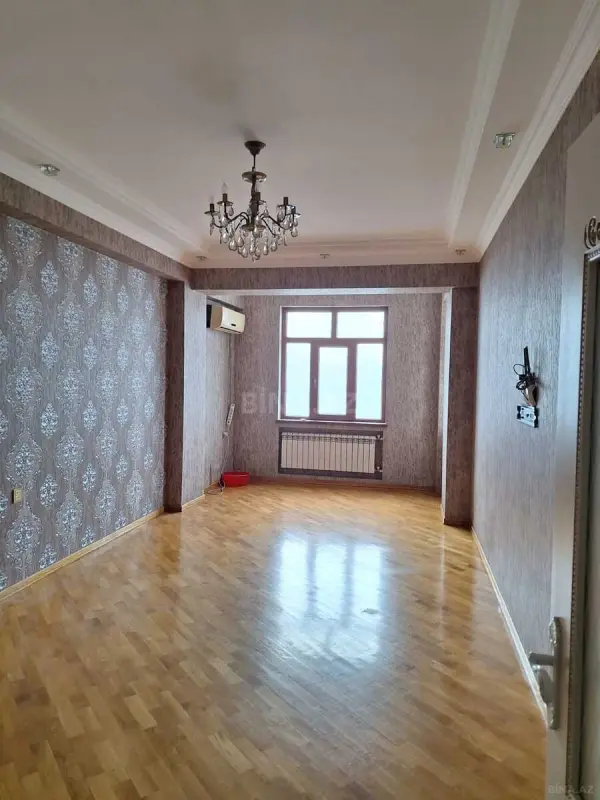 Kirayə verilir 2 otaqlı mənzil 70 m²