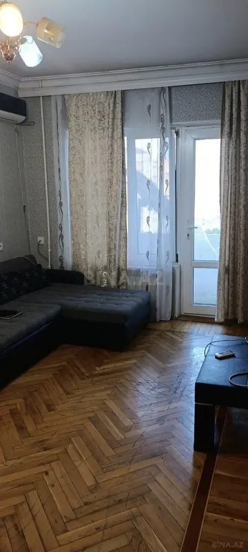 Kirayə verilir 2 otaqlı mənzil 62 m²