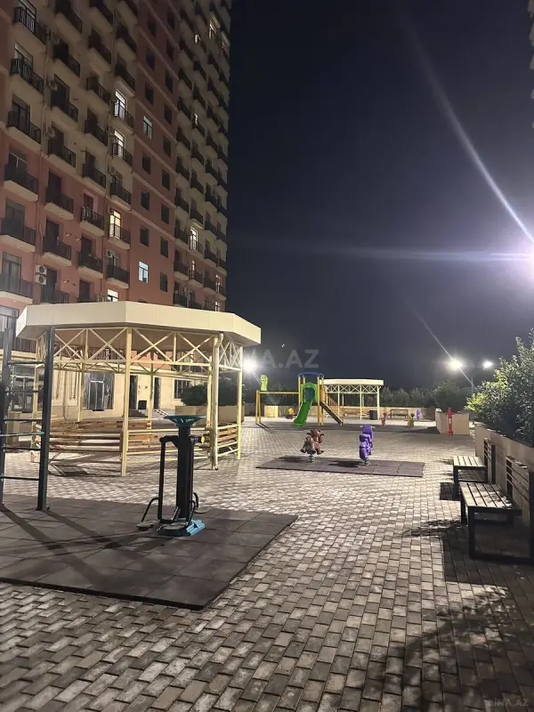 Satılır 2 otaqlı mənzil 65 m²