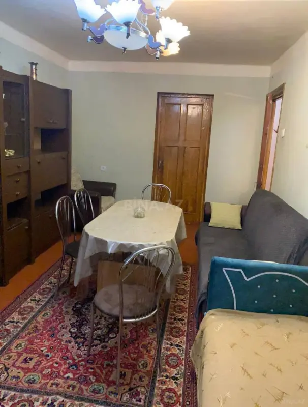 Kirayə verilir 2 otaqlı mənzil 50 m²