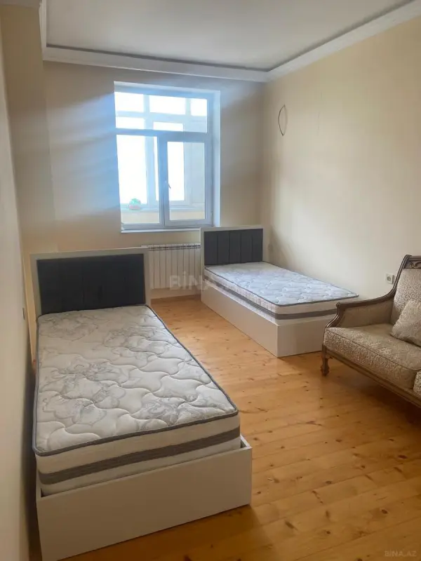 Kirayə verilir 3 otaqlı mənzil 108 m²