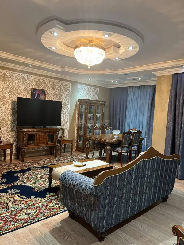 Satılır 4 otaqlı mənzil 170 m²
